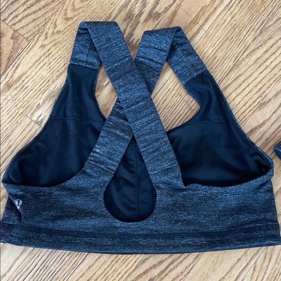 lululemon athletica Bundle of Sports Bras - Picture 6 of 11